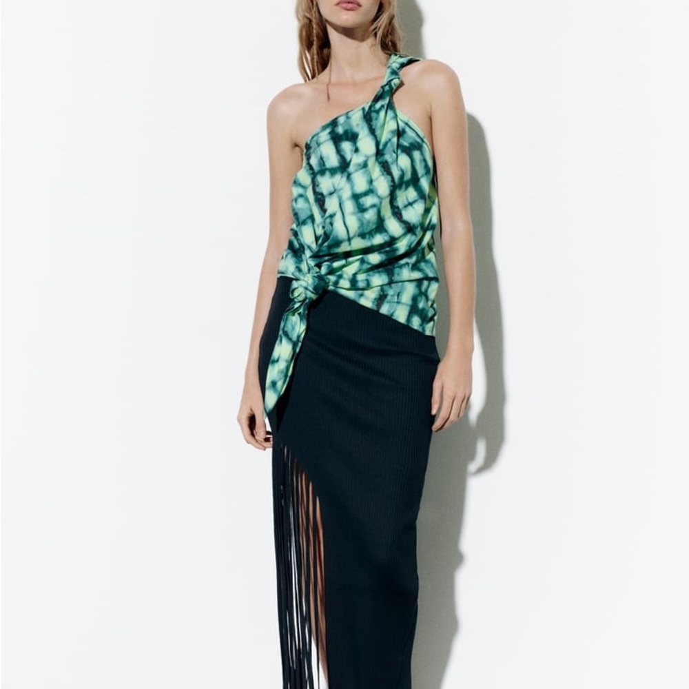 NWT Zara Printed Asymmetrical Top
